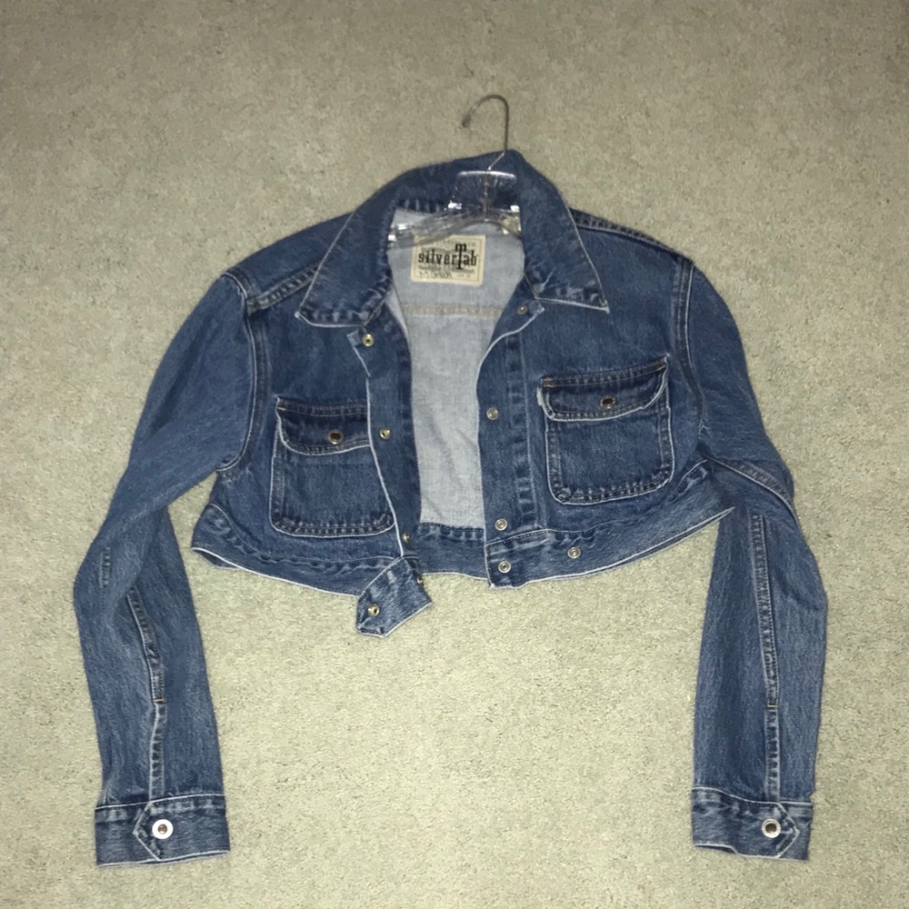 Super cropped jean jacket!